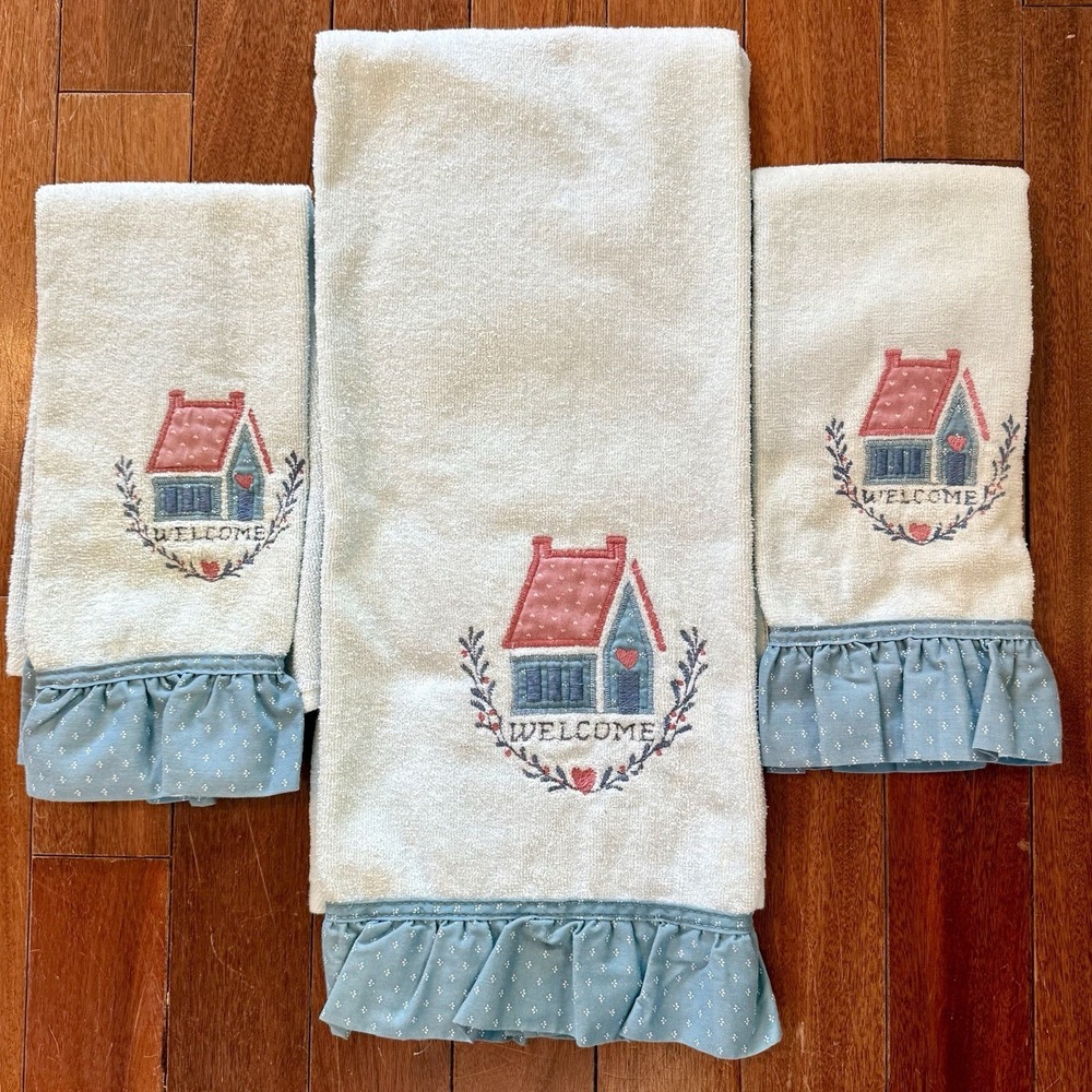 NEW! 3pc VTG 80s Ruffle Bath Towel Set Body Hand Welcome Cottage Granny Core
